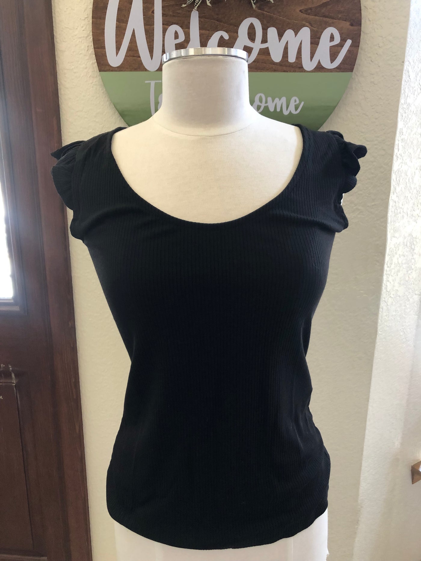 Shelly ruffle top