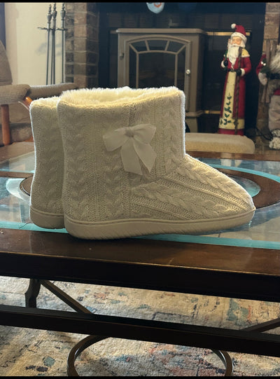 Cream Cozy Slippers